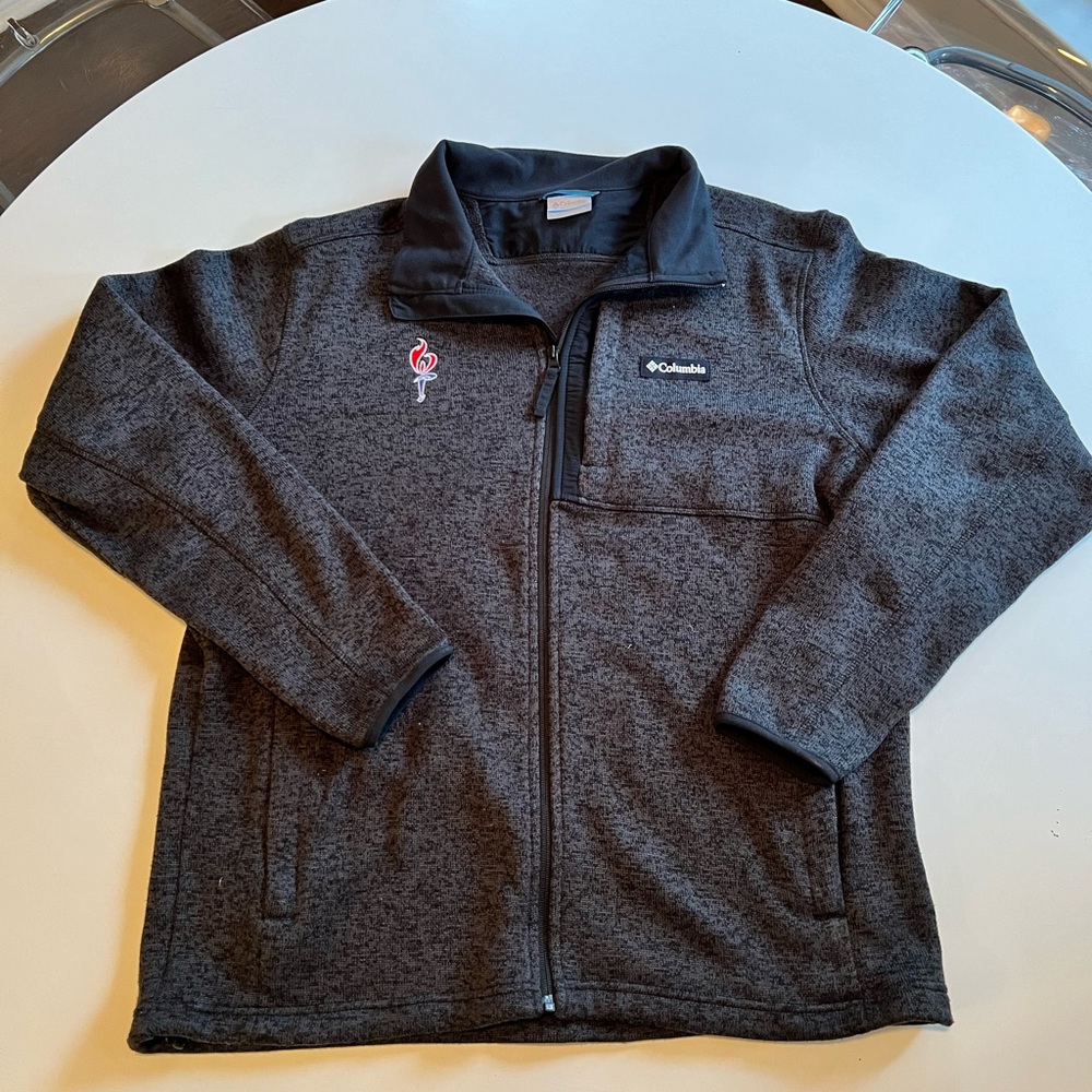 Columbia Zippered sweater jacket - size XL in Grey